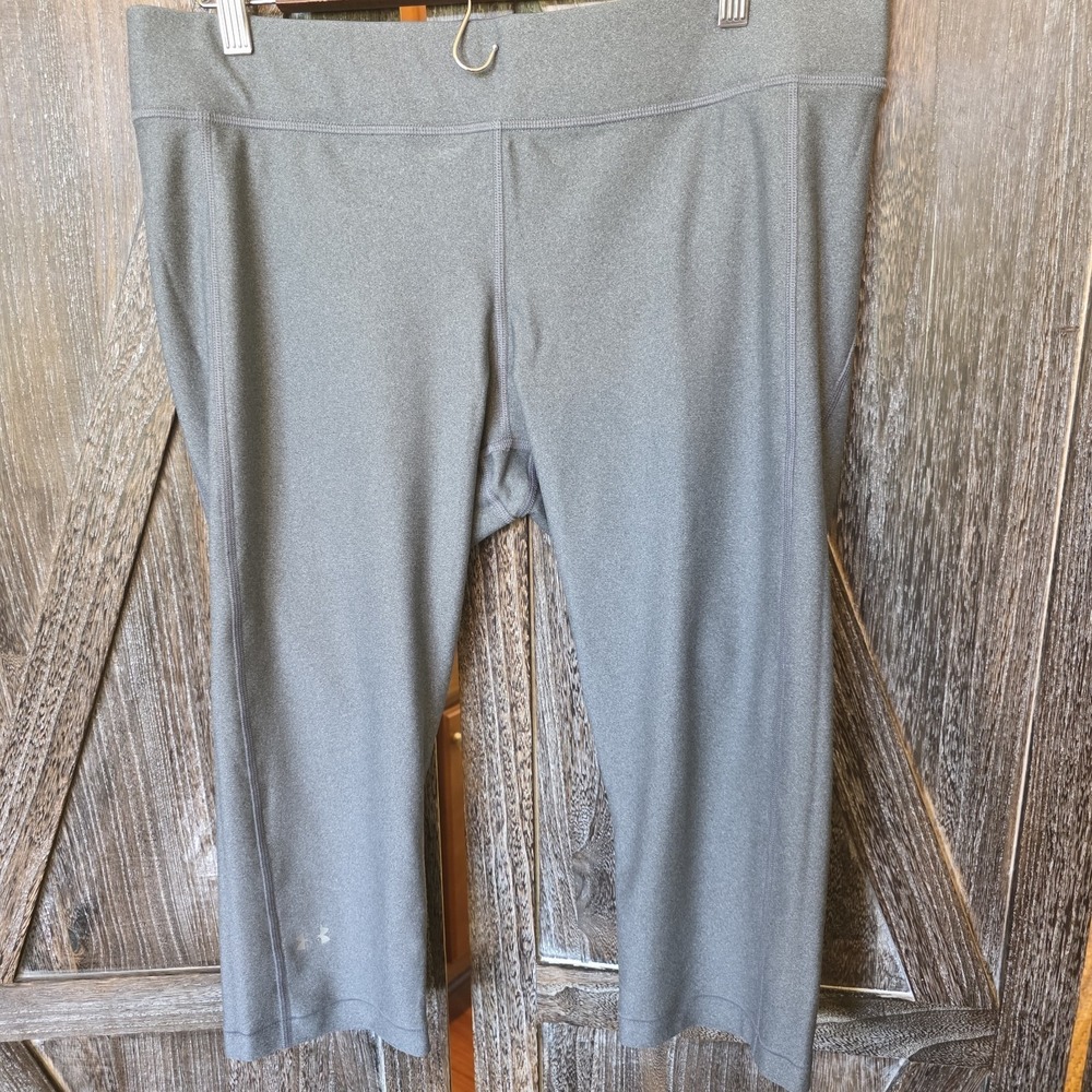 Under Armour Pants Women's Size XXL Gray‎ Heat Gear Capri Leggings Compression